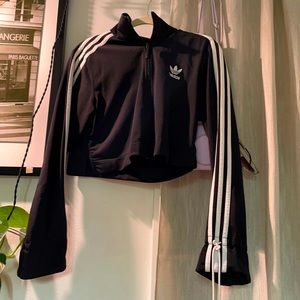 Crop adidas zip up